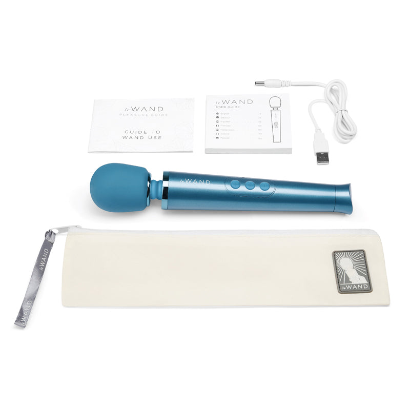 Le Wand Petite Rechargeable Massager Blue - Red Garter
