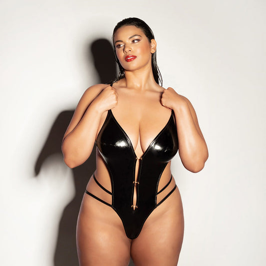 Oh La La Cheri Whipped Soft Cup Open Gusset Vinyl Teddy with Barbell Trim Queen Size - Red Garter